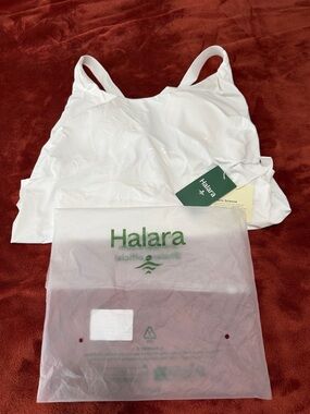 HALARA White Stretch Crop Tank with Supportive Straps